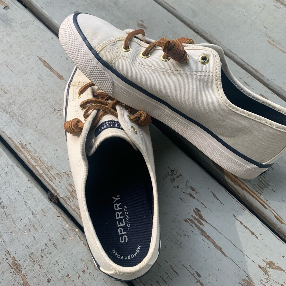 Women’s Sherry’s